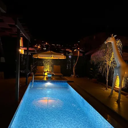 Nirvana Vakantiehuis Eskiomerler