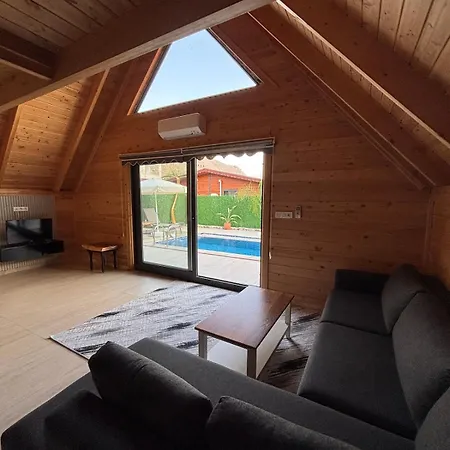 Nirvana Vakantiehuis Eskiomerler